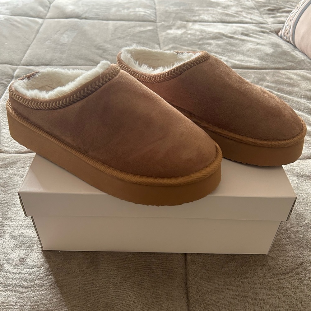 Platform slippers